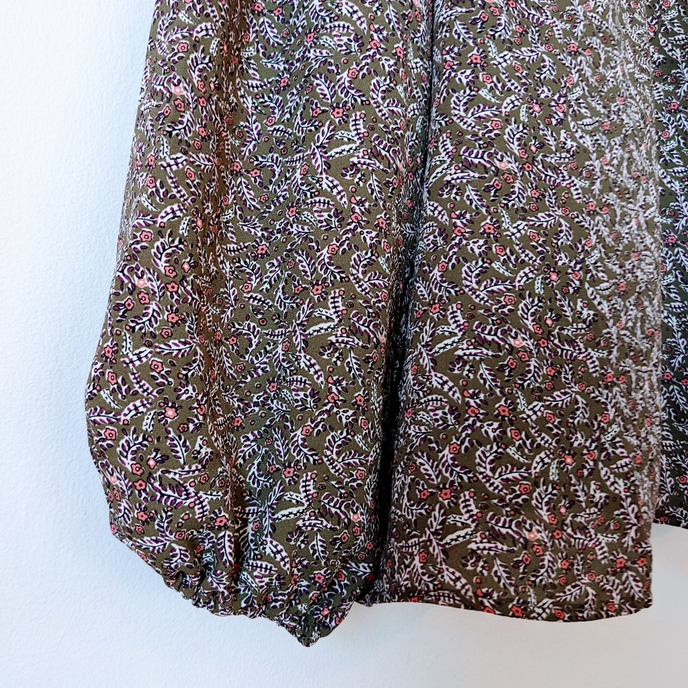 NWOT LOFT Ruffle Neck Top - Picture 5 of 9